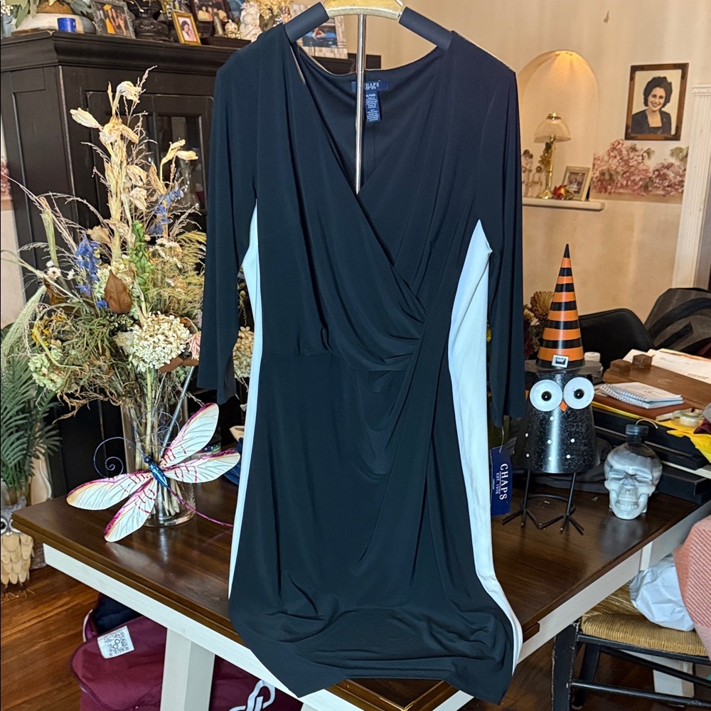Chaps Black and White Long Sleeve Dress